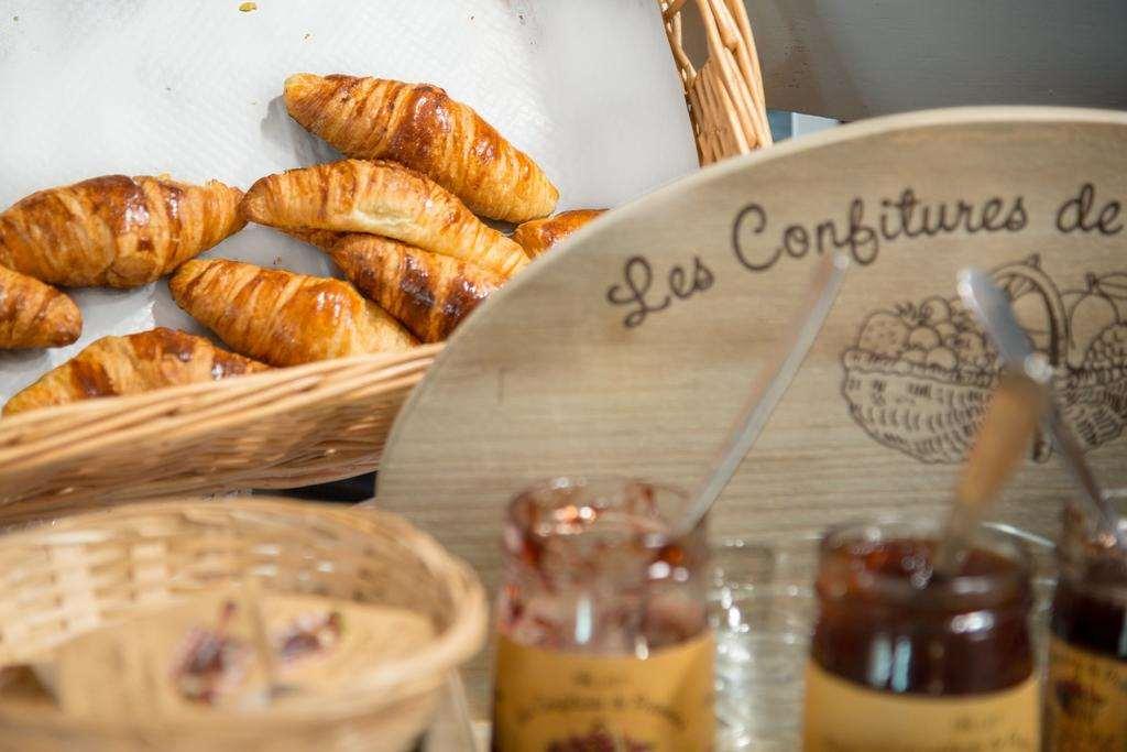 Brit Hotel Plaisance A9/A61 Narbonne Restaurace fotografie