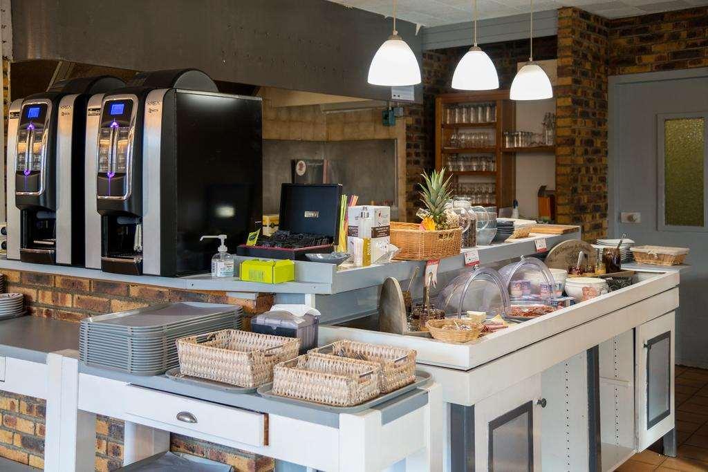 Brit Hotel Plaisance A9/A61 Narbonne Restaurace fotografie