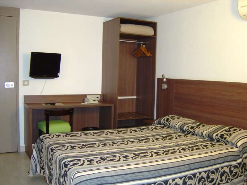 Brit Hotel Plaisance A9/A61 Narbonne Pokoj fotografie